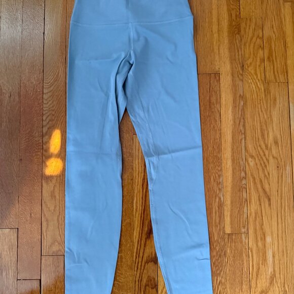 lululemon Align™ High-Rise Pant 28"- Chambray - Size 6 - Picture 3 of 6